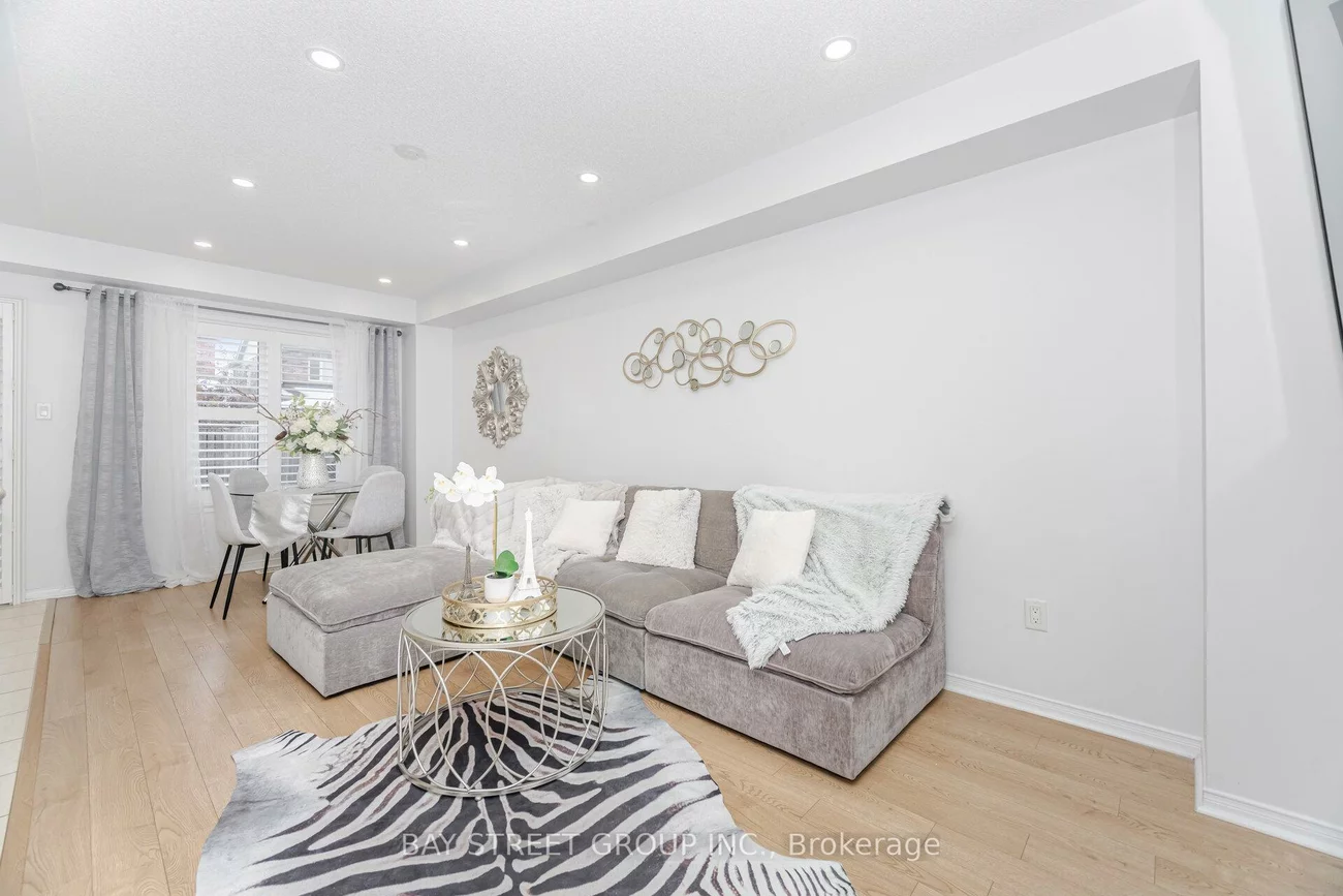 48, Acorn, Bradford, Bradford West Gwillimbury