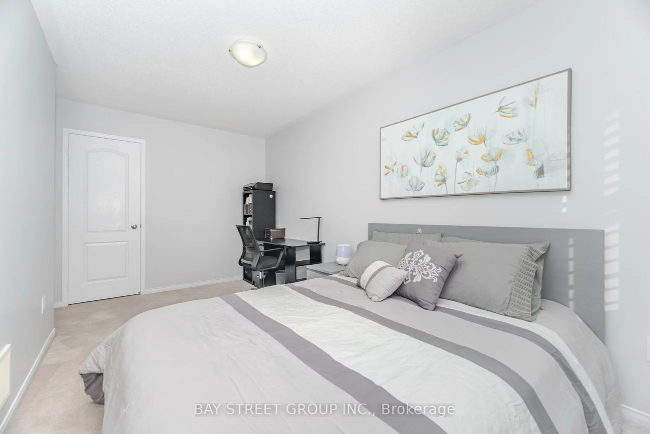 48, Acorn, Bradford, Bradford West Gwillimbury