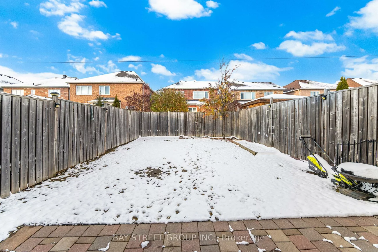 48, Acorn, Bradford, Bradford West Gwillimbury