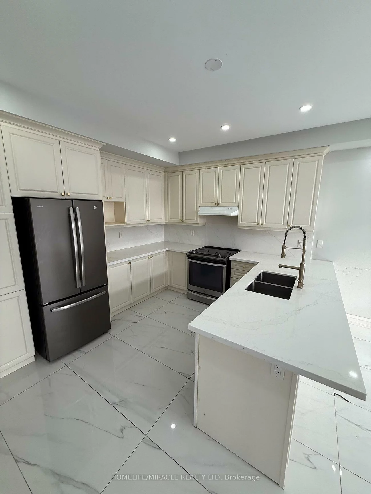 277, Gibson, Bradford, Bradford West Gwillimbury