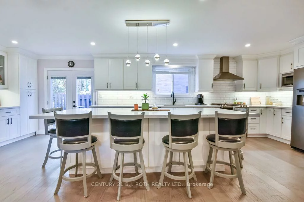 58, Collings, Bradford, Bradford West Gwillimbury