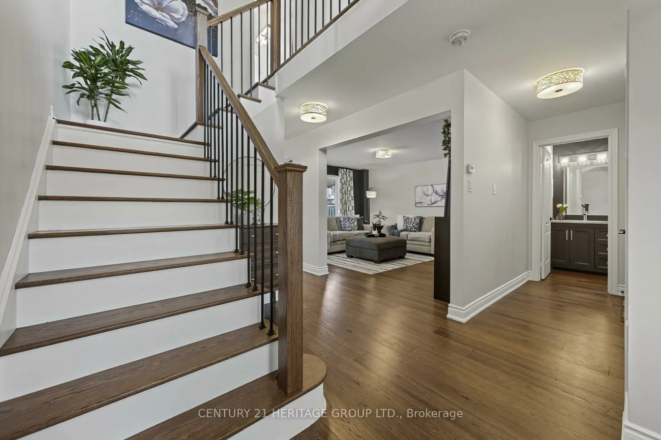 27, Taylor, Bradford, Bradford West Gwillimbury