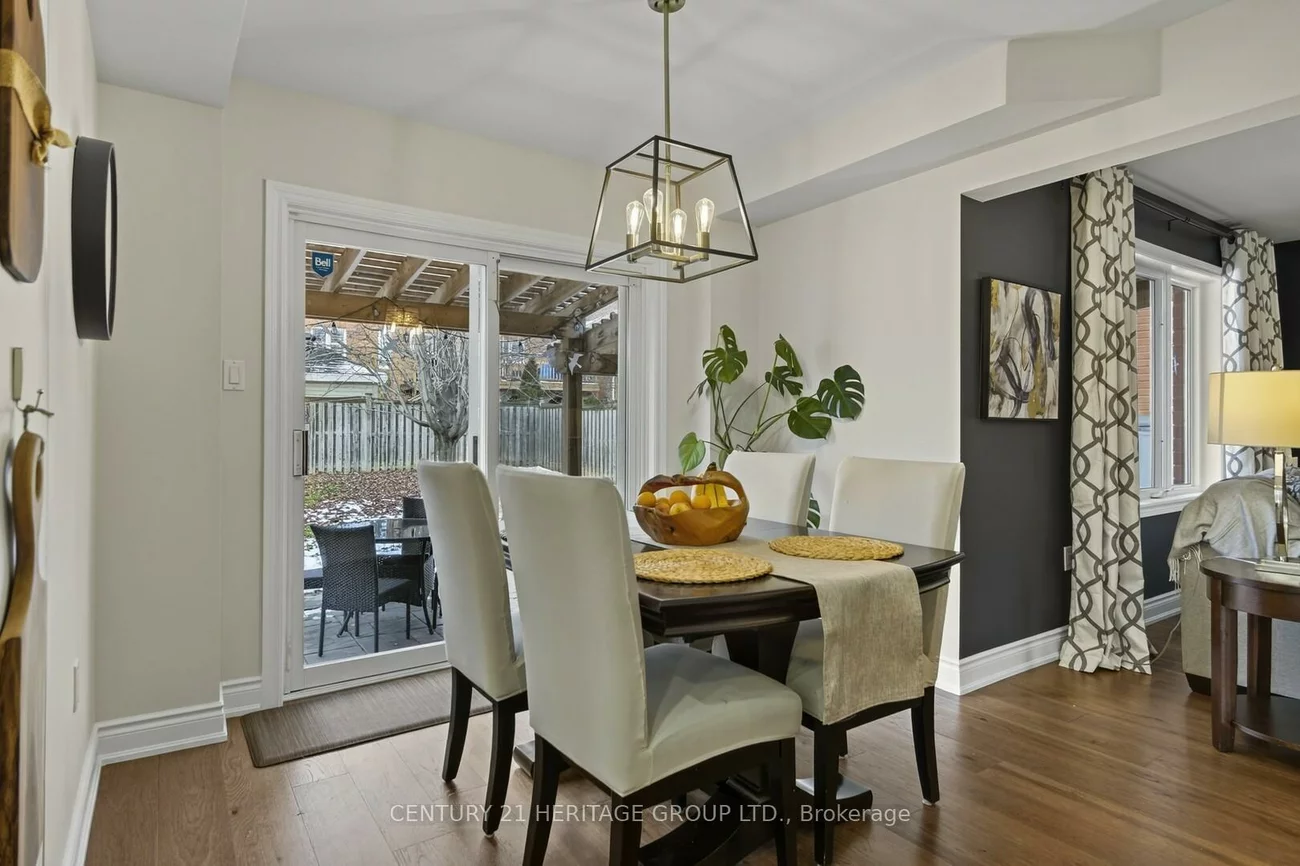 27, Taylor, Bradford, Bradford West Gwillimbury