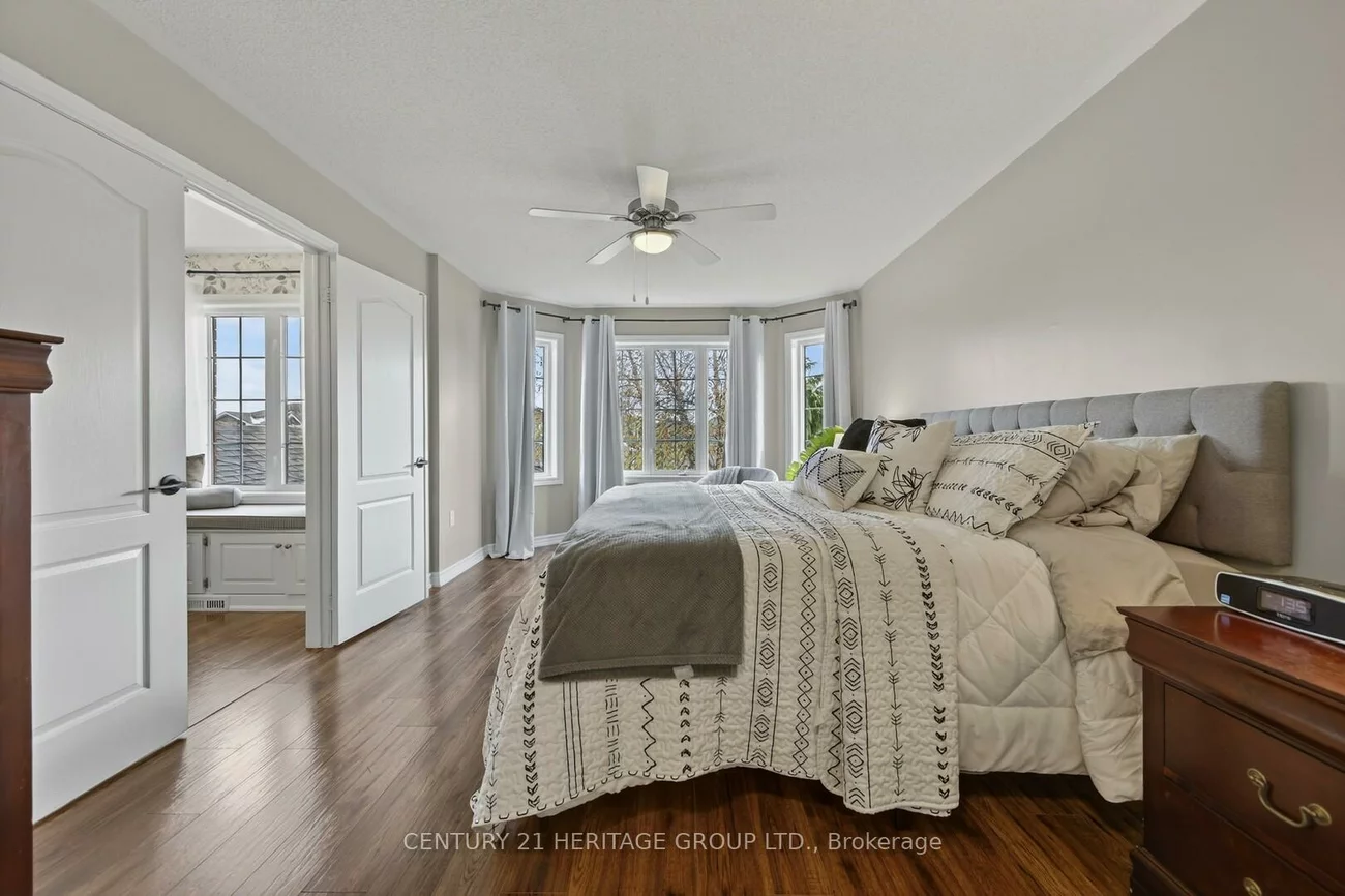 27, Taylor, Bradford, Bradford West Gwillimbury