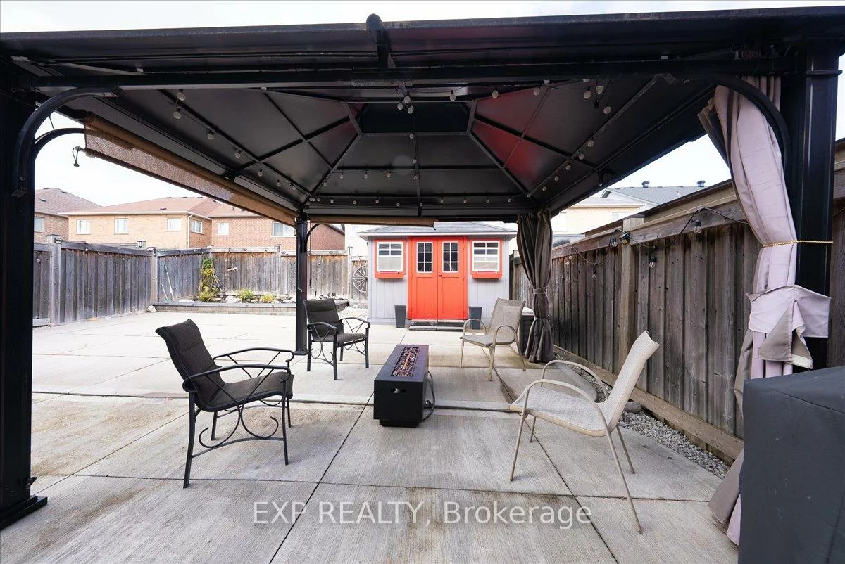 14, Weir, Bradford, Bradford West Gwillimbury