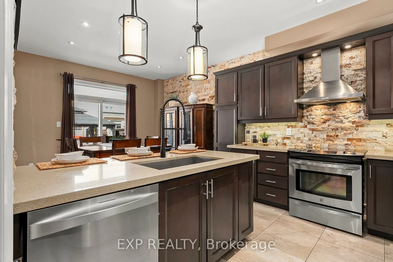 14, Weir, Bradford, Bradford West Gwillimbury