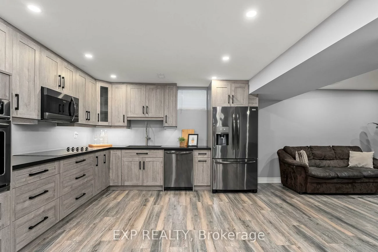 14, Weir, Bradford, Bradford West Gwillimbury