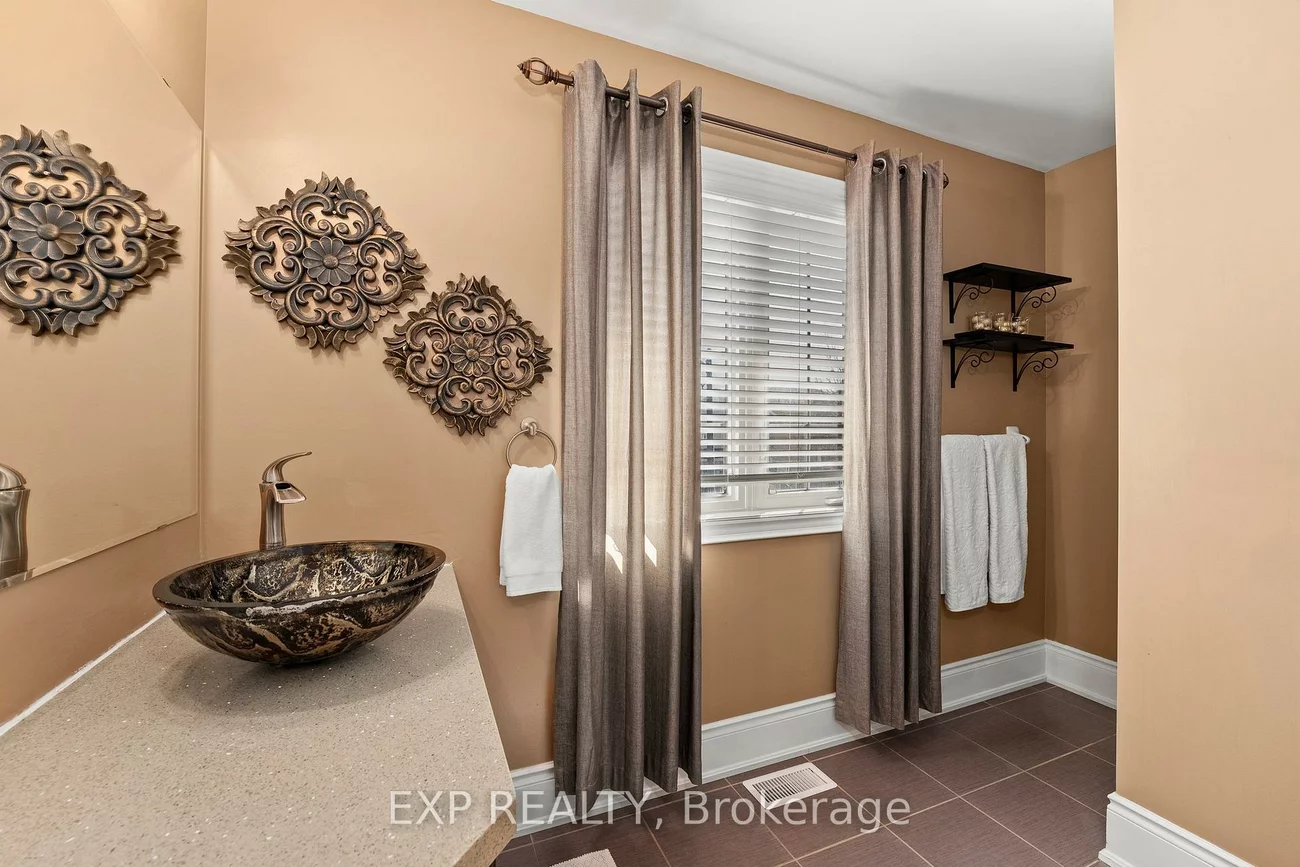 14, Weir, Bradford, Bradford West Gwillimbury