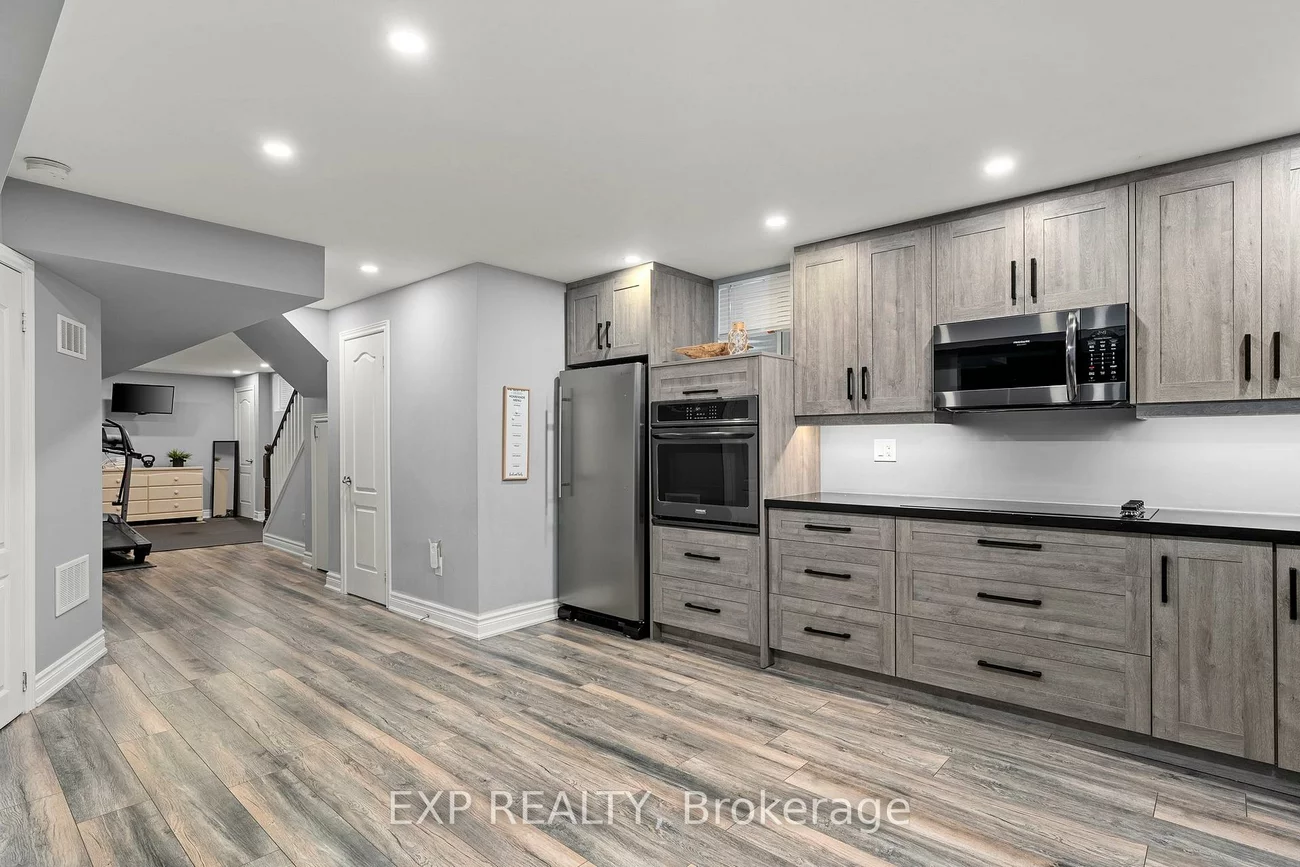 14, Weir, Bradford, Bradford West Gwillimbury