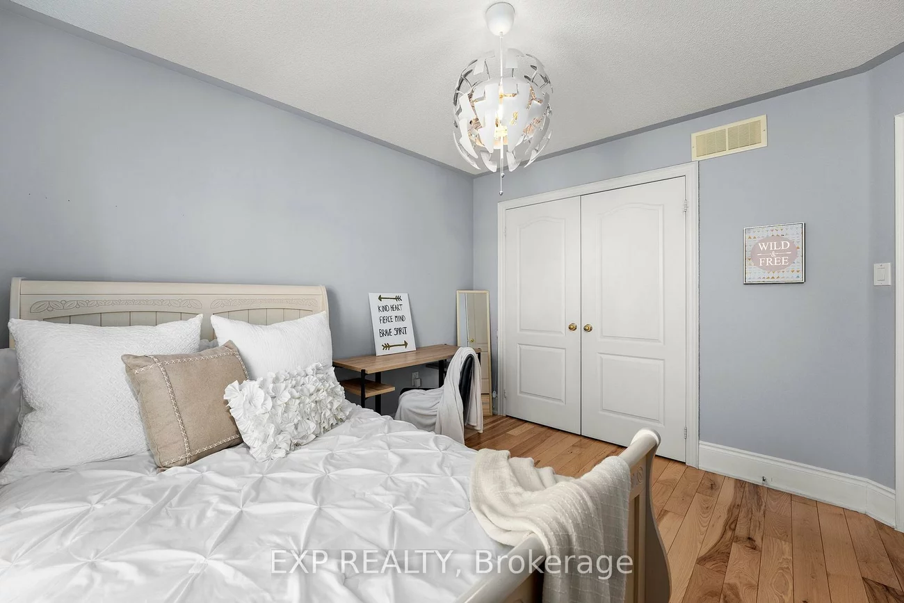 14, Weir, Bradford, Bradford West Gwillimbury