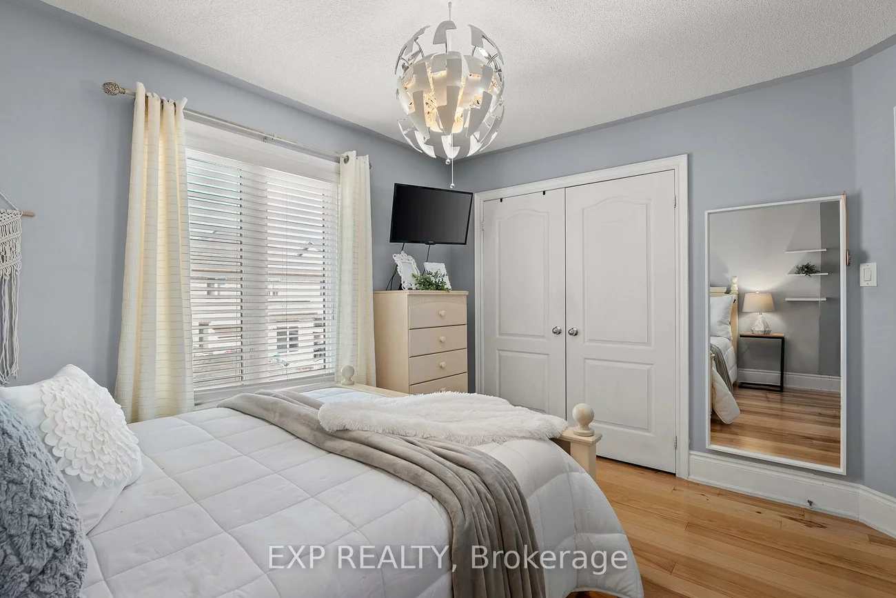 14, Weir, Bradford, Bradford West Gwillimbury