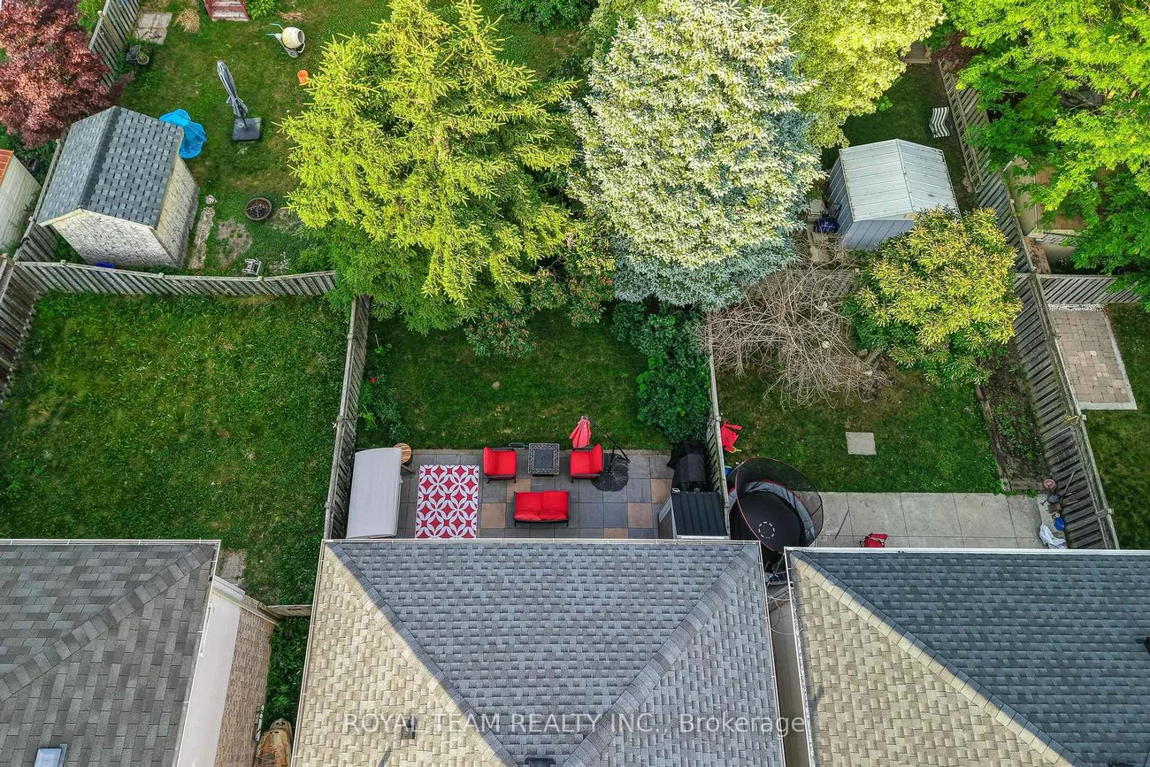 121, Professor Day, Bradford, Bradford West Gwillimbury