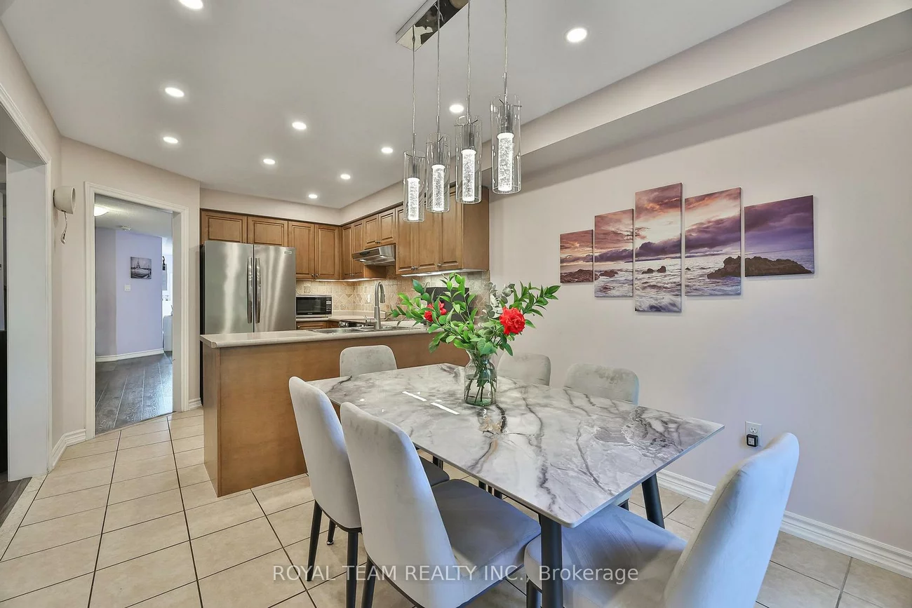 121, Professor Day, Bradford, Bradford West Gwillimbury