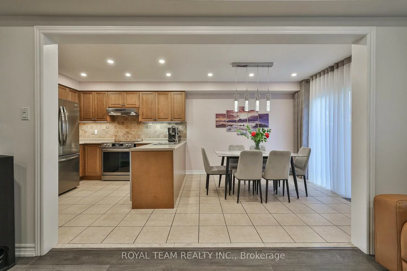 121, Professor Day, Bradford, Bradford West Gwillimbury