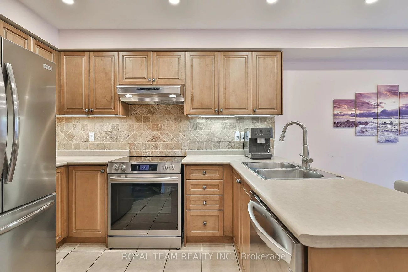 121, Professor Day, Bradford, Bradford West Gwillimbury