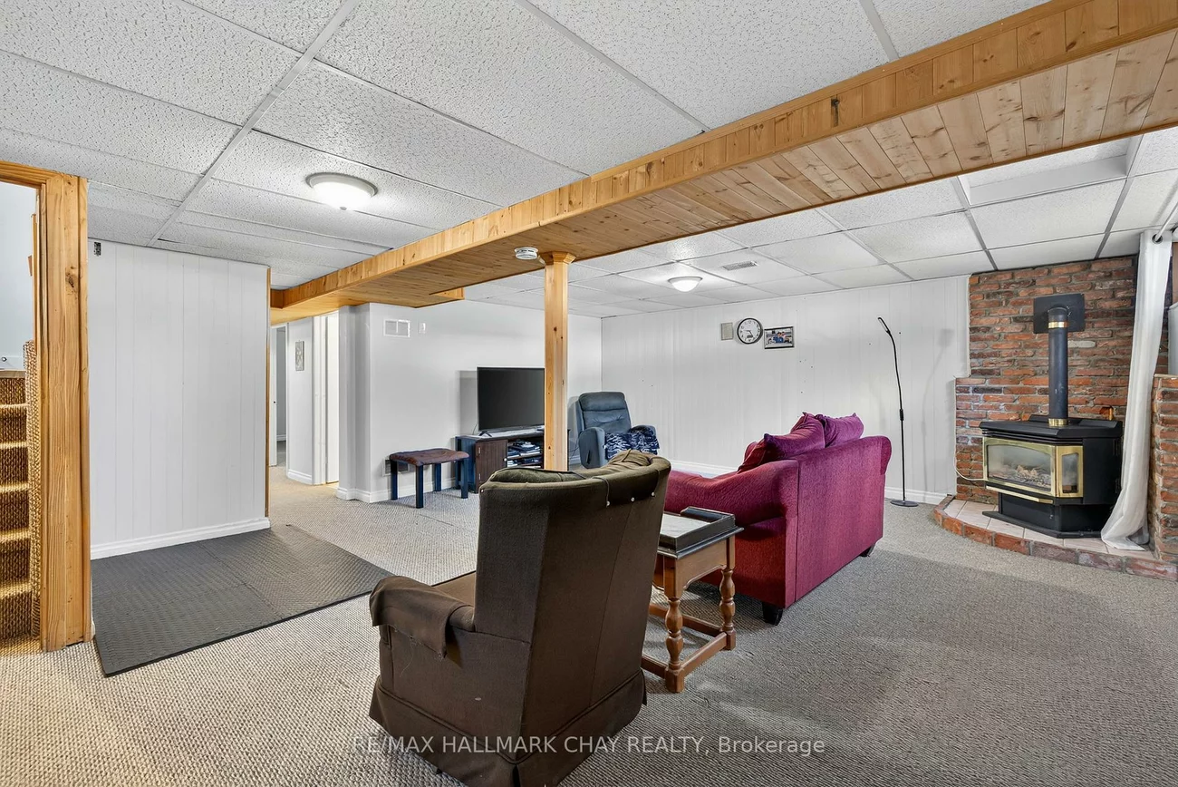 104, Kulpin, Bradford, Bradford West Gwillimbury