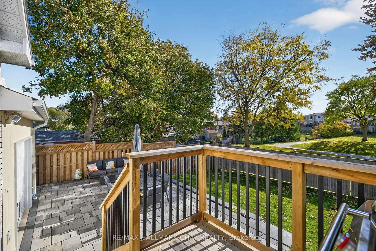 104, Kulpin, Bradford, Bradford West Gwillimbury