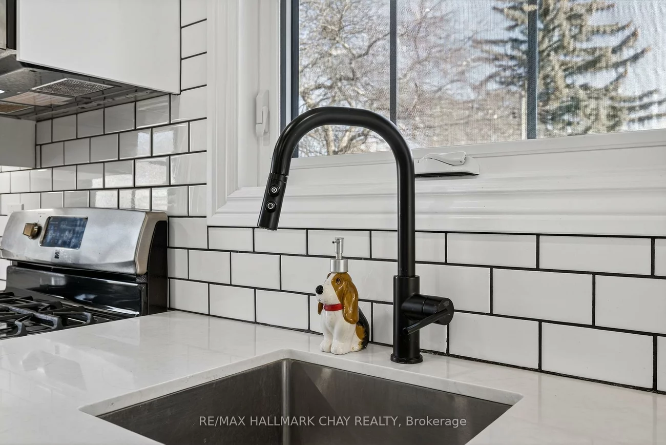 104, Kulpin, Bradford, Bradford West Gwillimbury