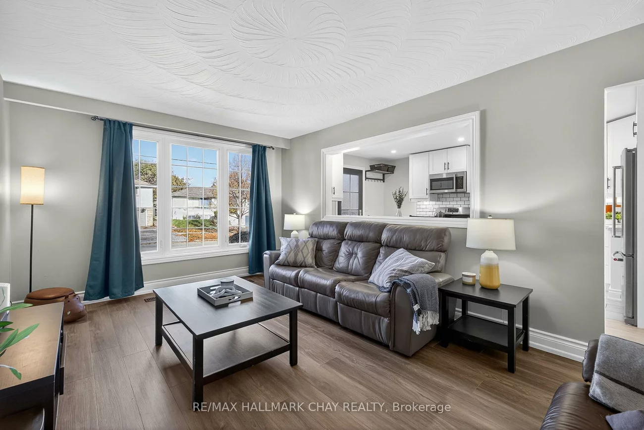 104, Kulpin, Bradford, Bradford West Gwillimbury