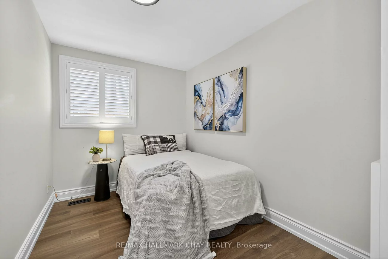 104, Kulpin, Bradford, Bradford West Gwillimbury