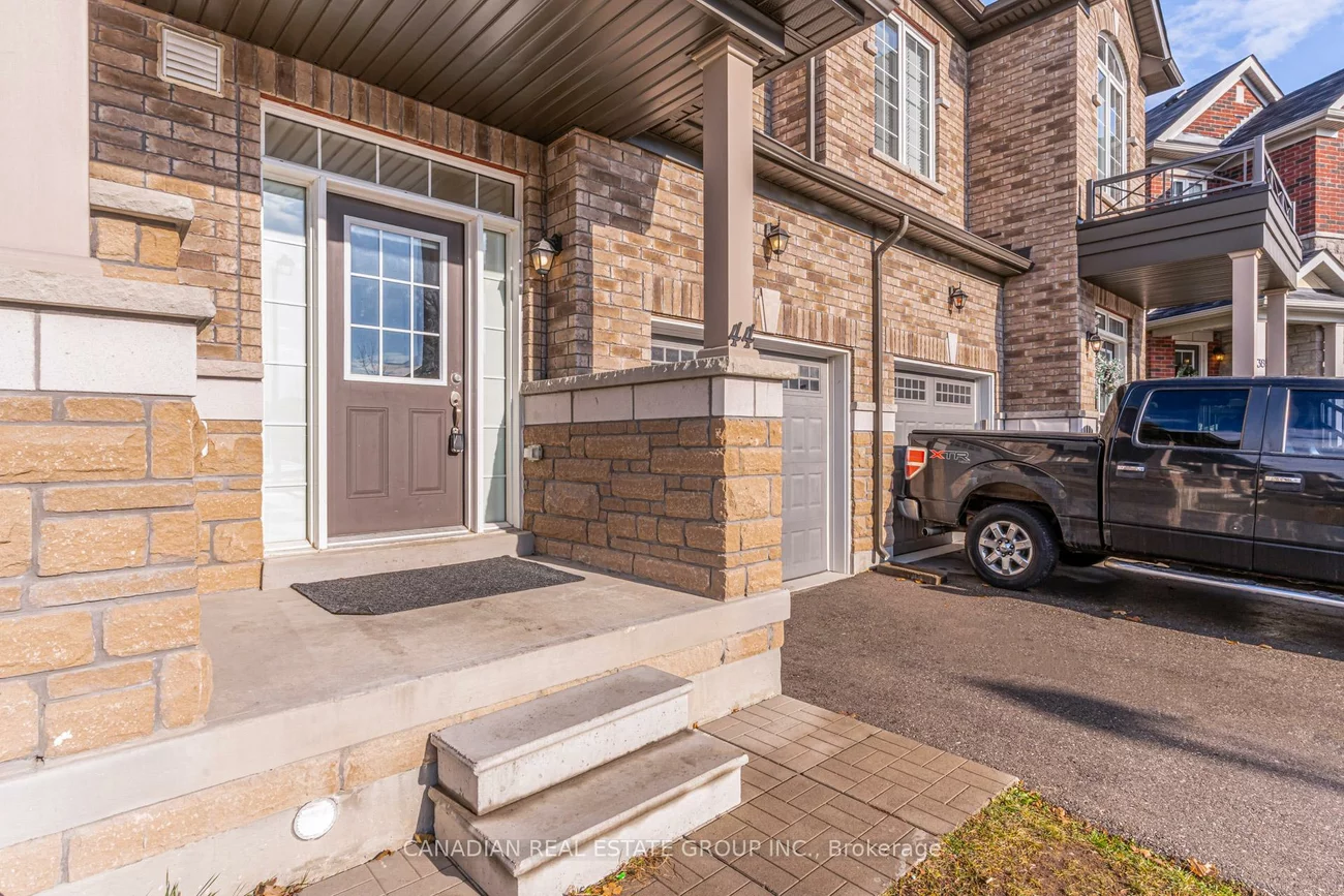 44, Blackwell, Bradford, Bradford West Gwillimbury