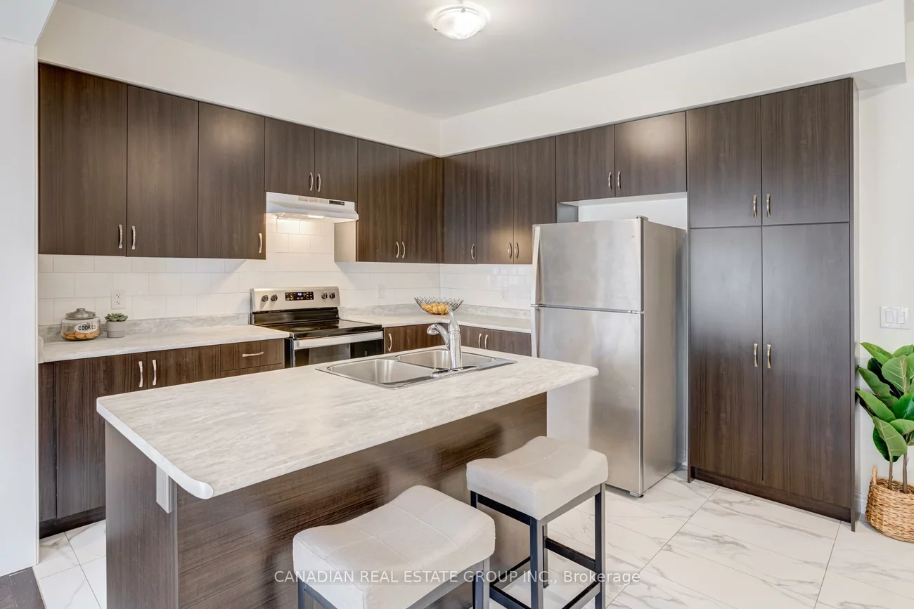 44, Blackwell, Bradford, Bradford West Gwillimbury