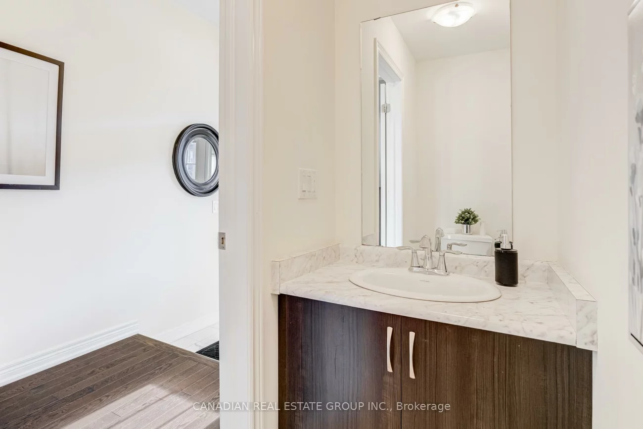 44, Blackwell, Bradford, Bradford West Gwillimbury