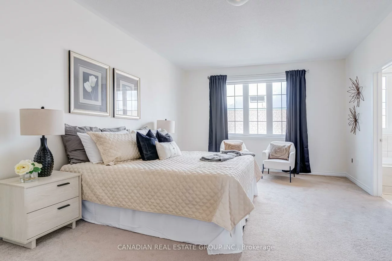 44, Blackwell, Bradford, Bradford West Gwillimbury