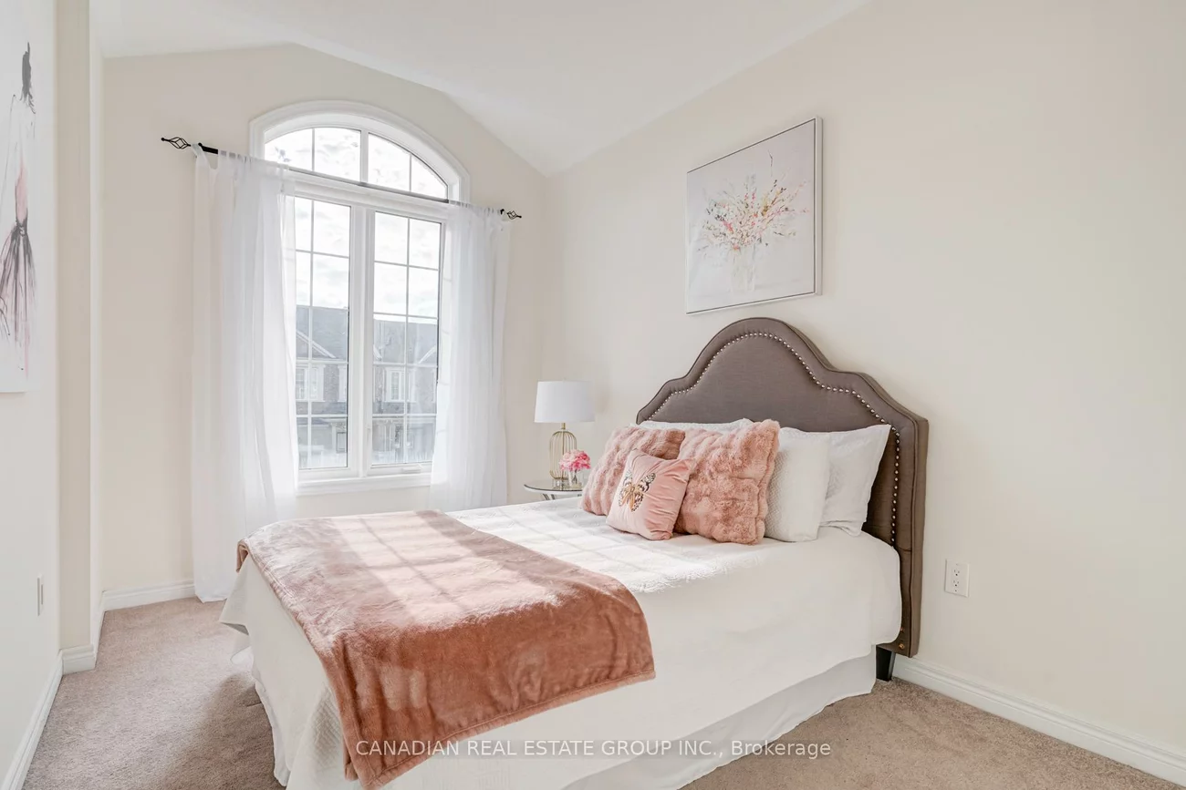 44, Blackwell, Bradford, Bradford West Gwillimbury