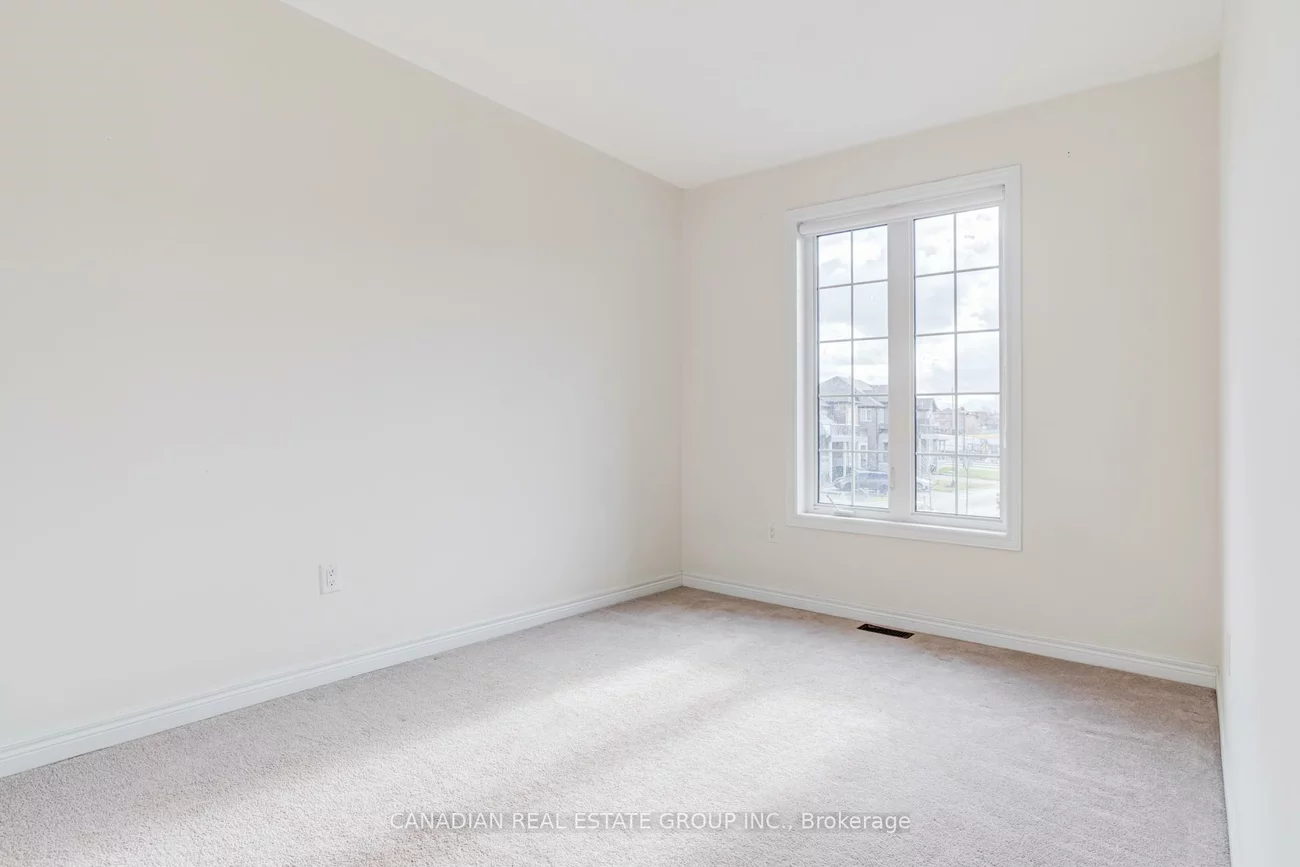 44, Blackwell, Bradford, Bradford West Gwillimbury