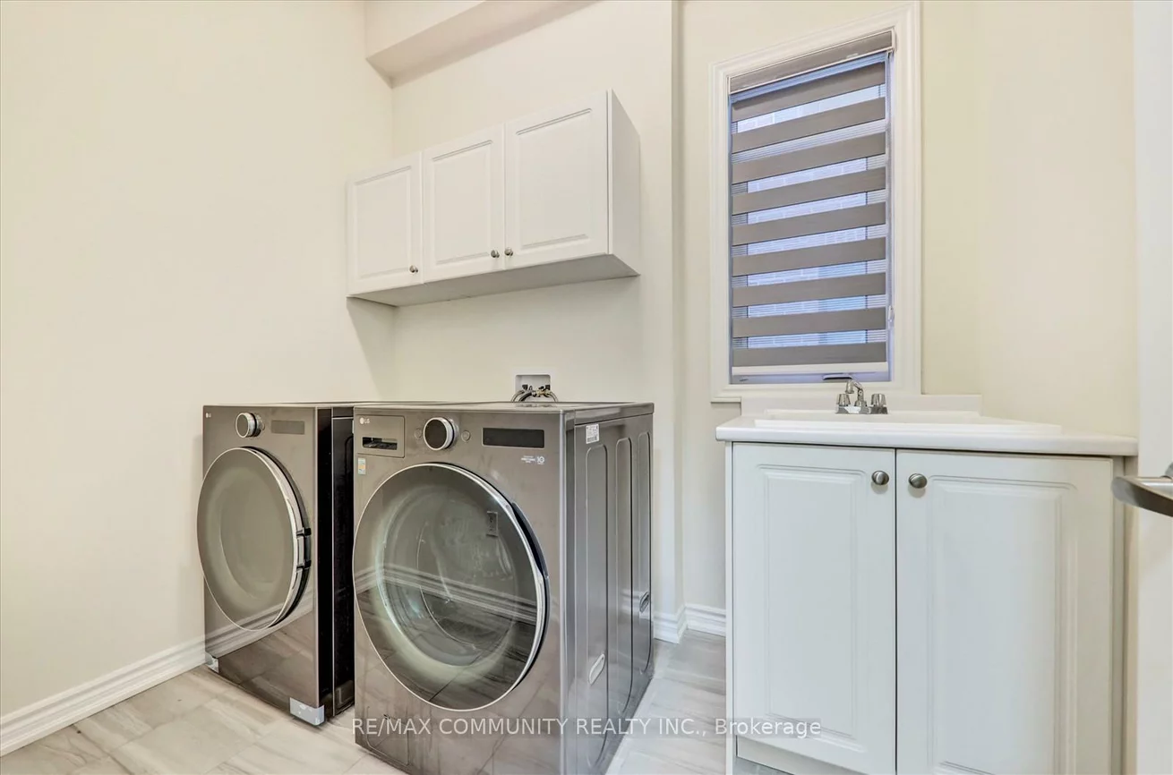 150, Jonkman, Bradford, Bradford West Gwillimbury