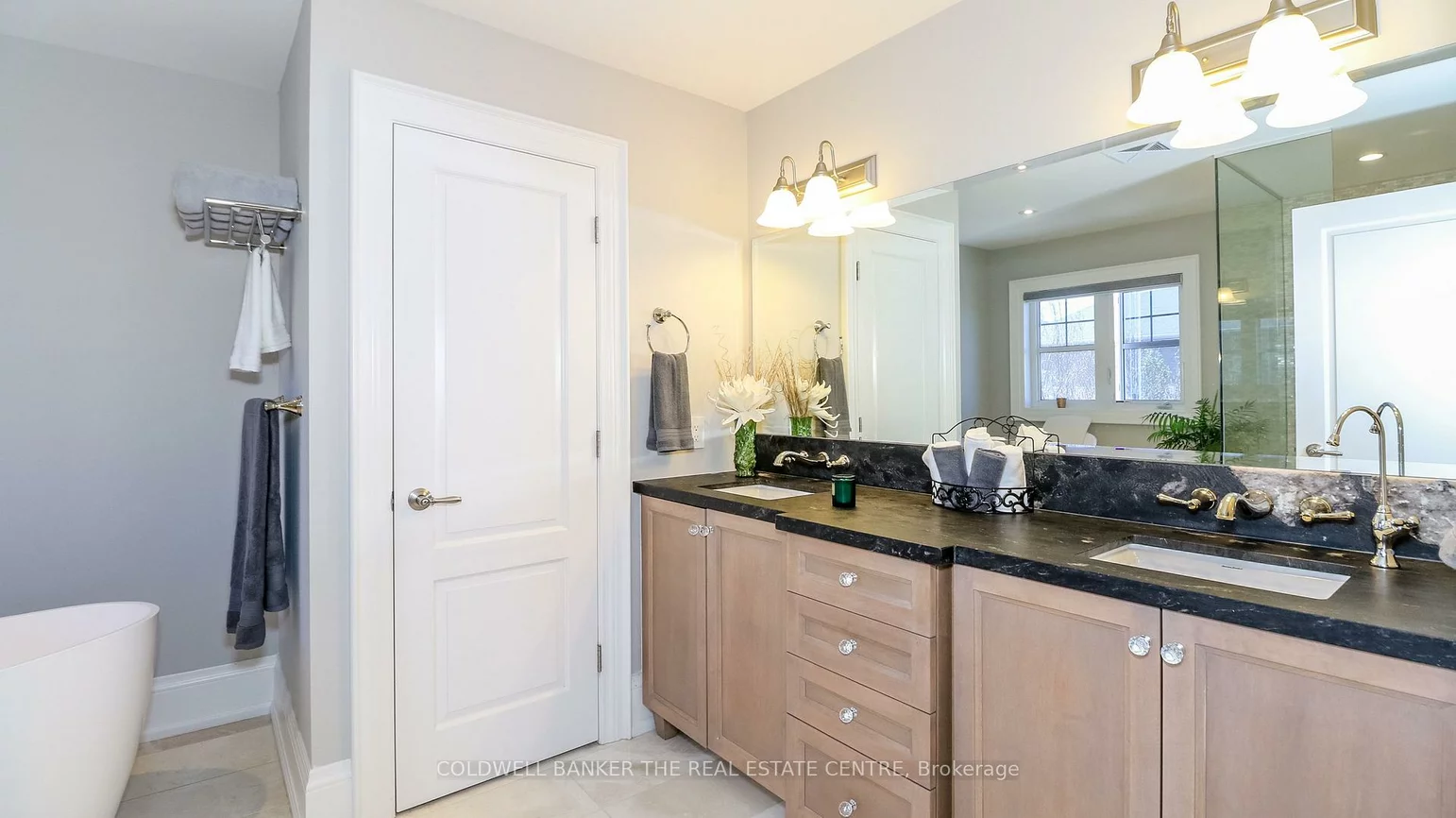 59, Leith, Bradford, Bradford West Gwillimbury