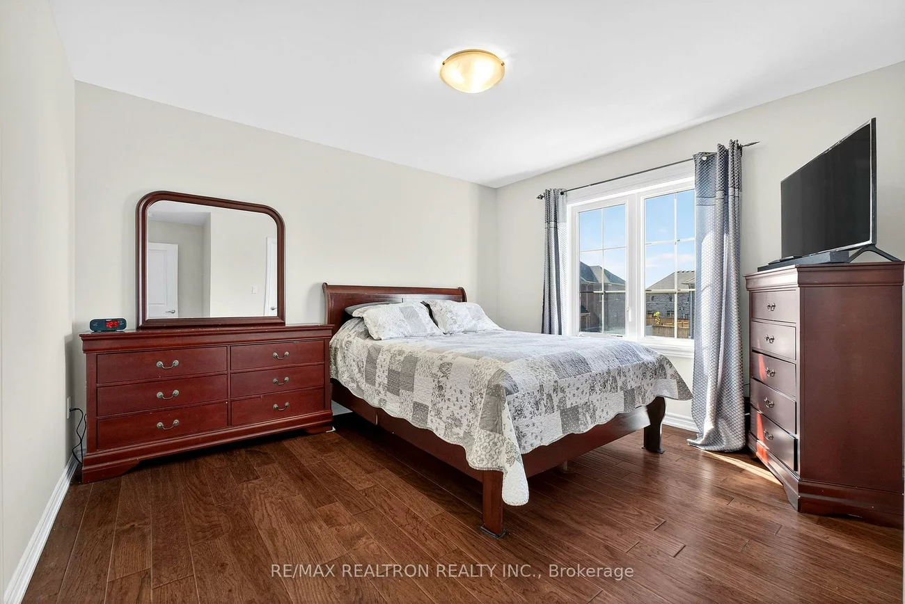 250, FERRAGINE, Bradford, Bradford West Gwillimbury