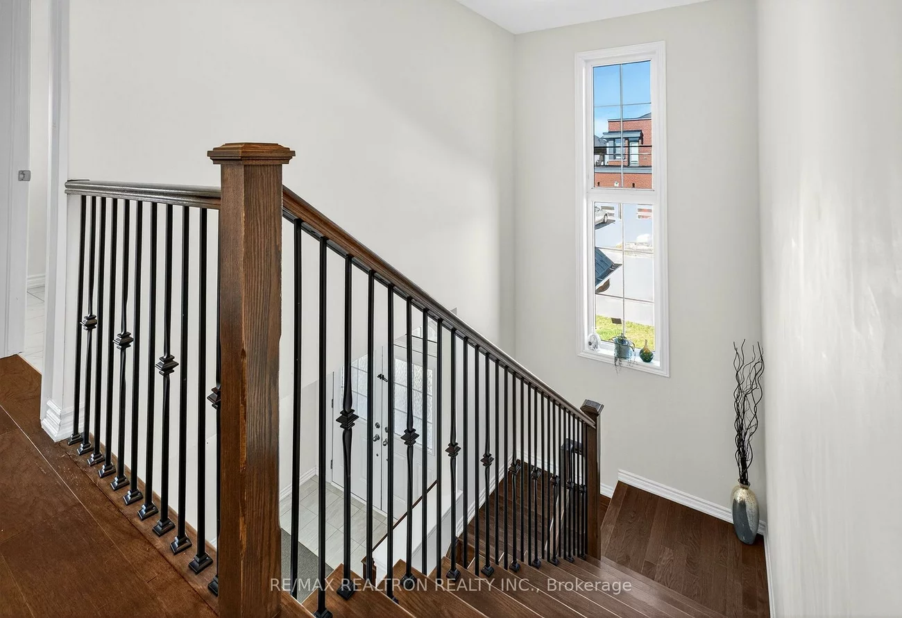 250, FERRAGINE, Bradford, Bradford West Gwillimbury