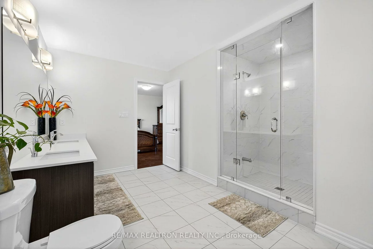 250, FERRAGINE, Bradford, Bradford West Gwillimbury