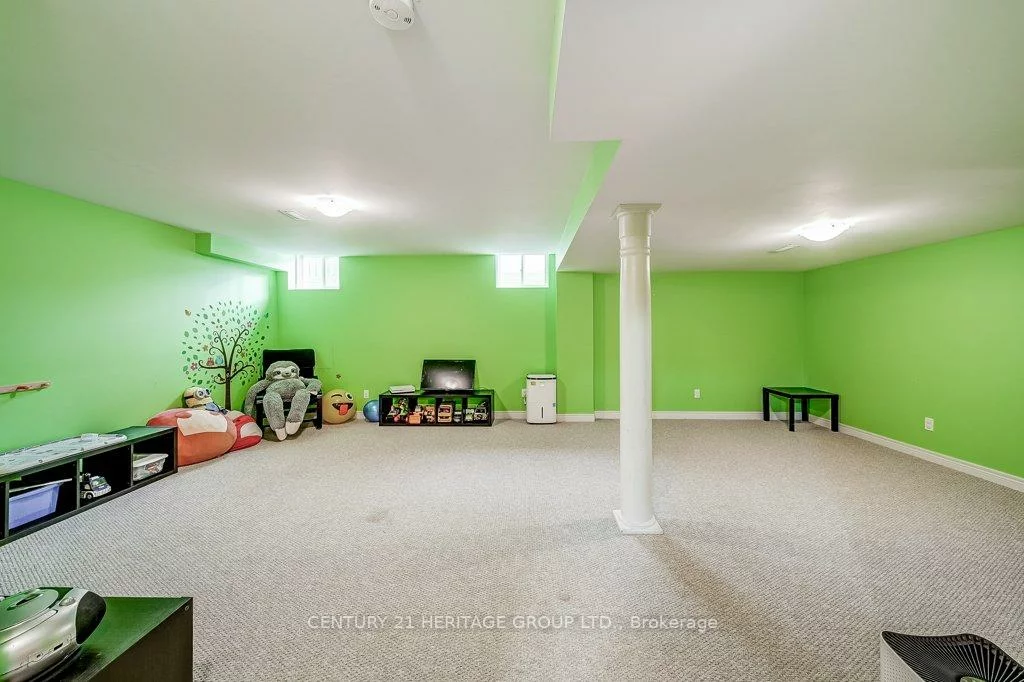 61, Algeo, Bradford, Bradford West Gwillimbury