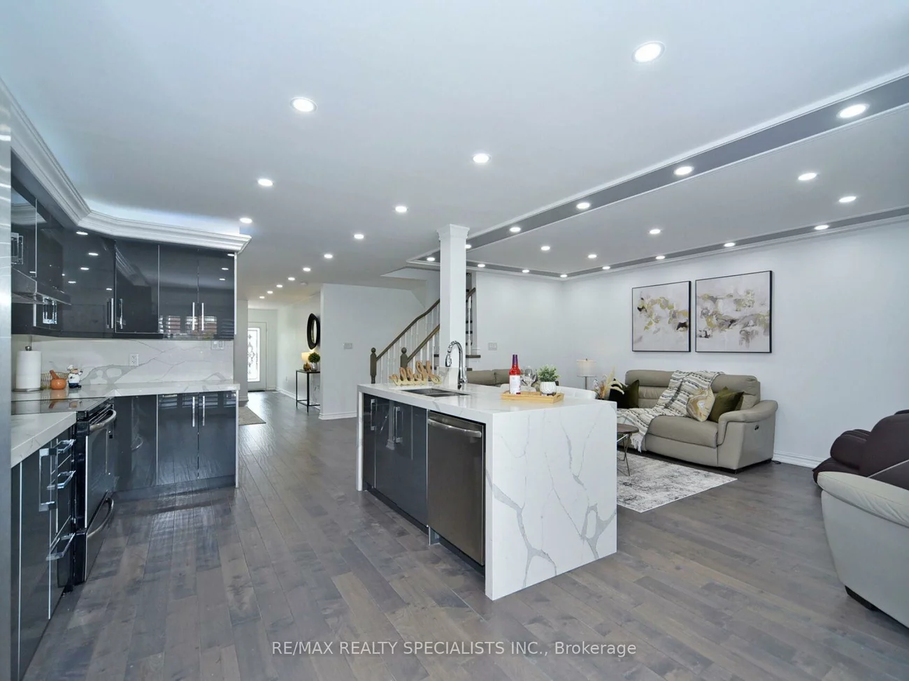 17, Richardson, Bradford, Bradford West Gwillimbury