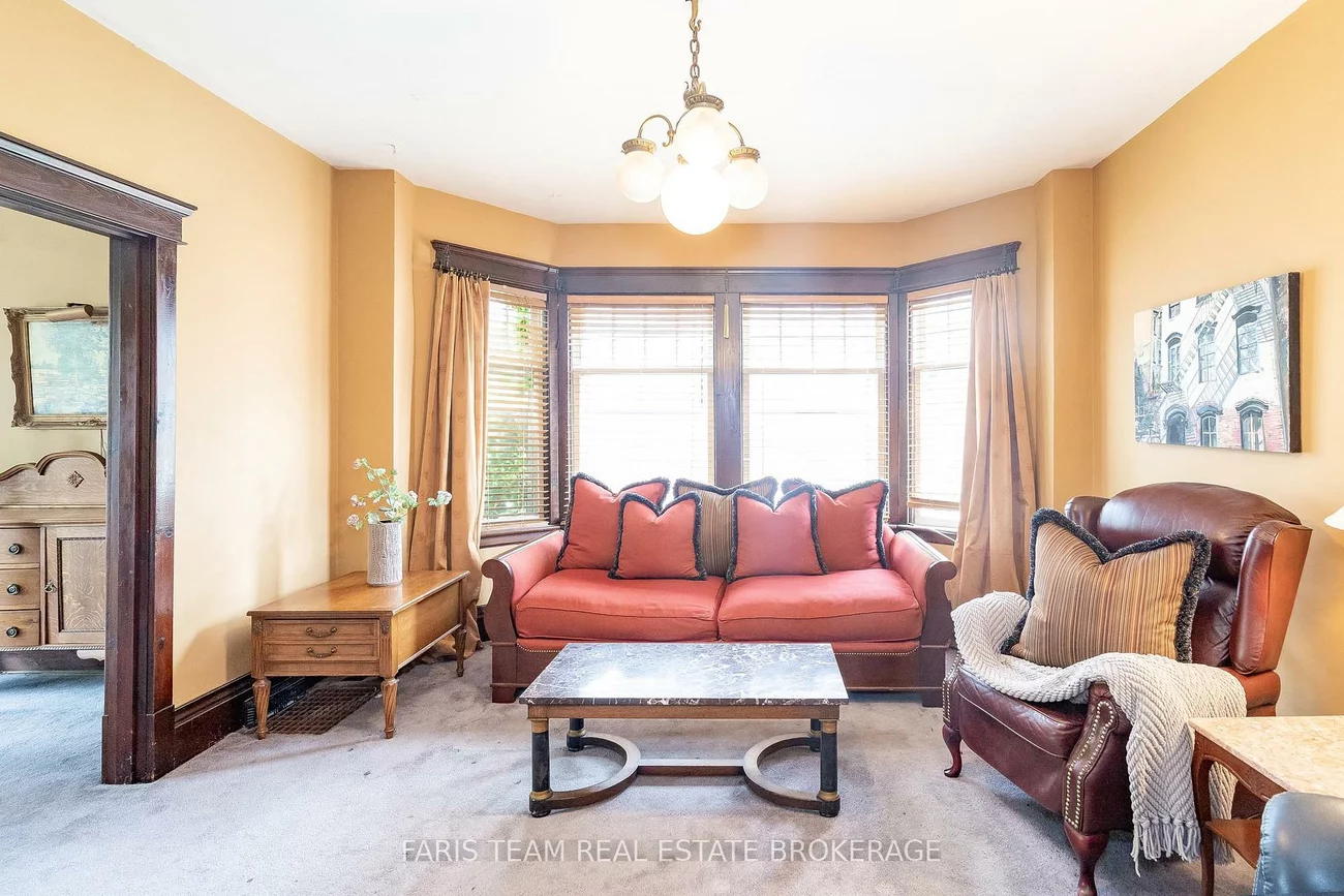 105, Barrie, Bradford, Bradford West Gwillimbury