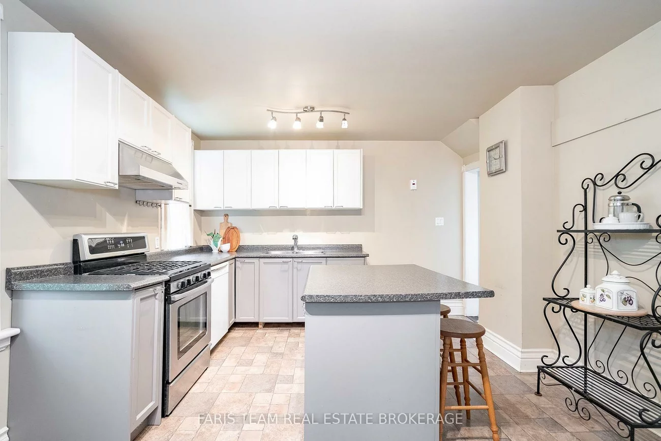 105, Barrie, Bradford, Bradford West Gwillimbury