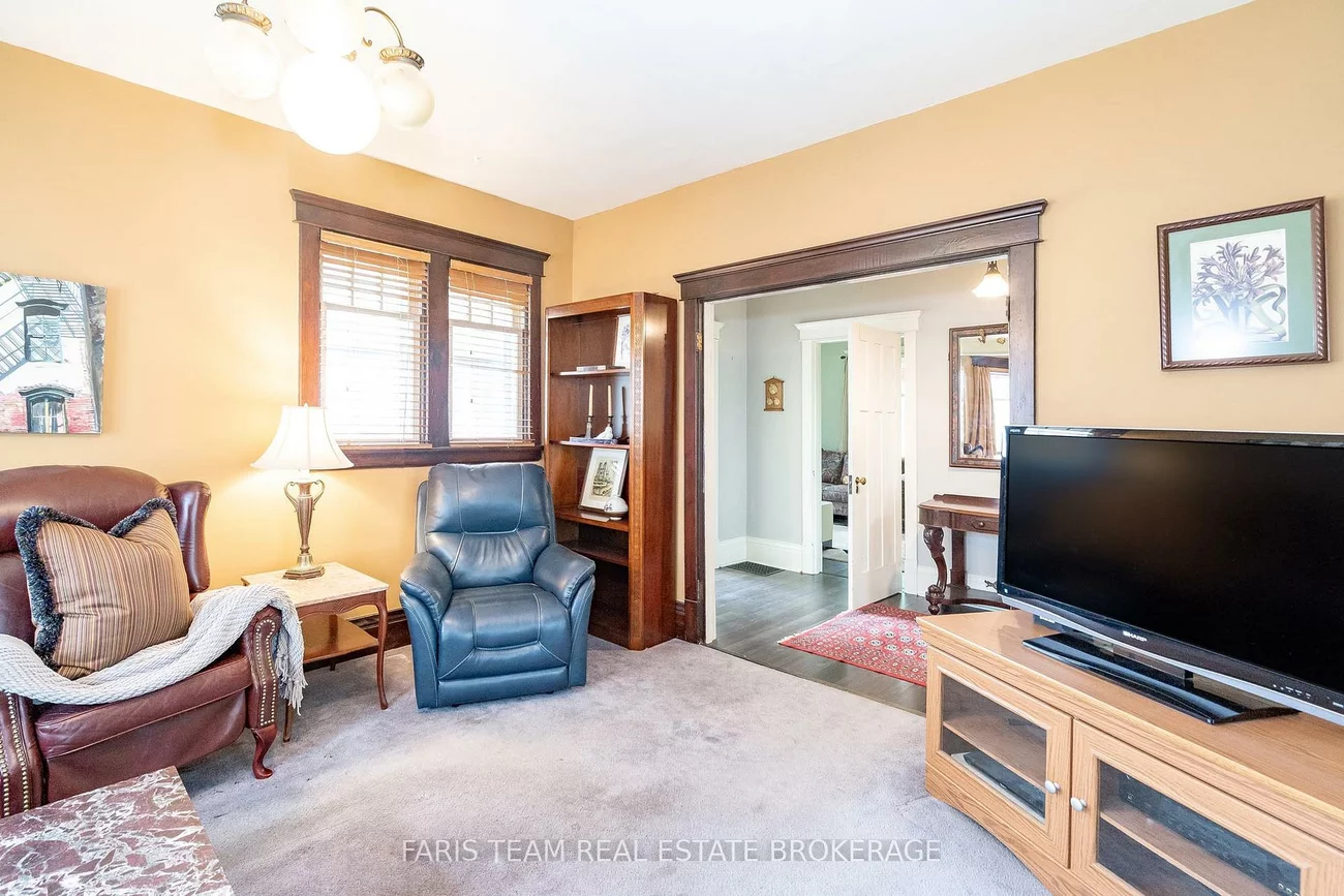 105, Barrie, Bradford, Bradford West Gwillimbury