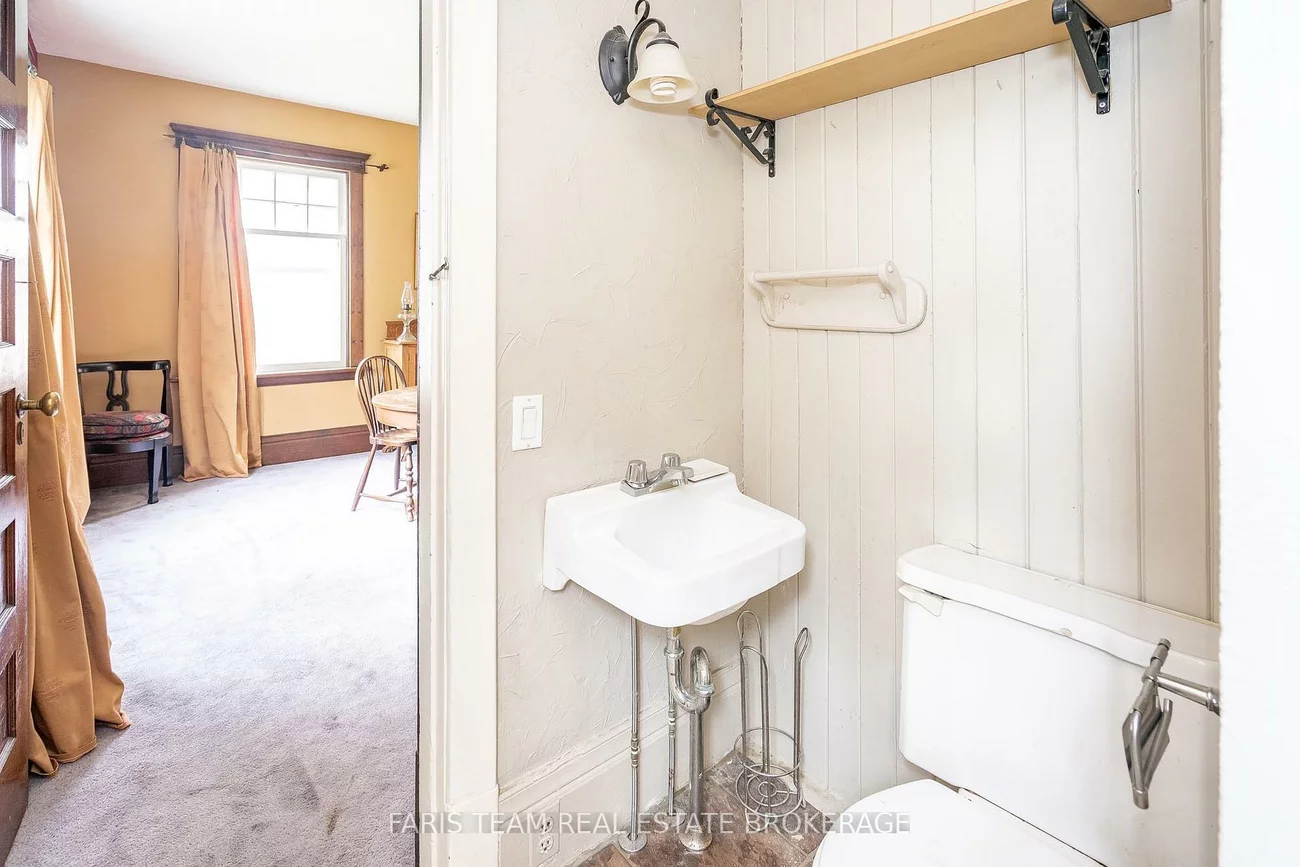 105, Barrie, Bradford, Bradford West Gwillimbury