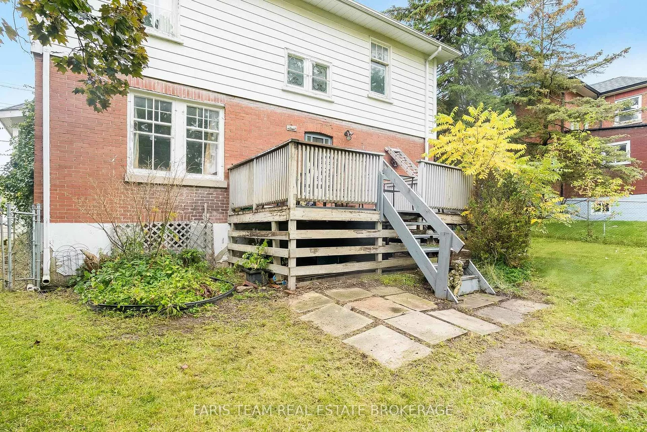 105, Barrie, Bradford, Bradford West Gwillimbury