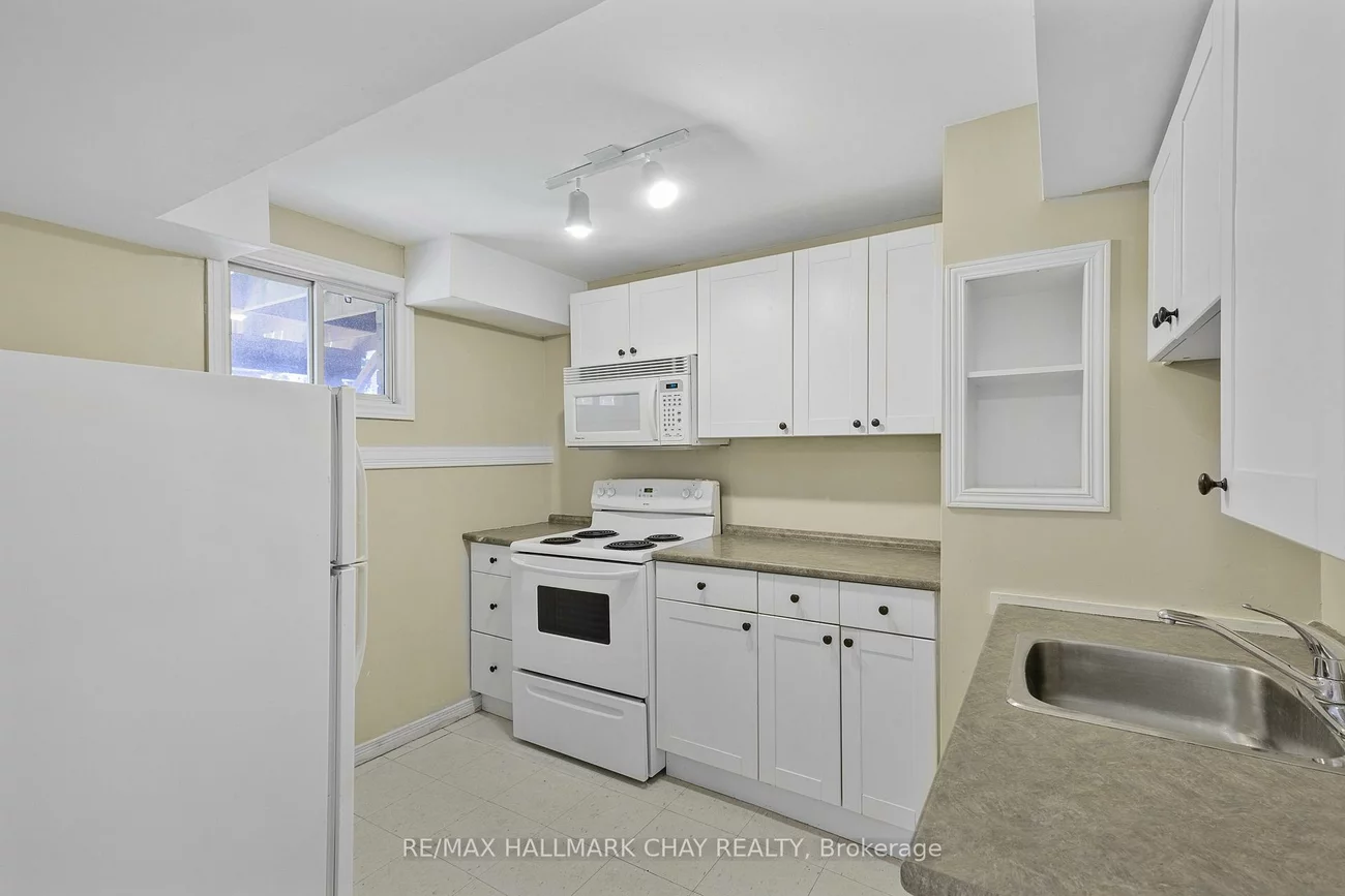 492, Britannia, Bradford, Bradford West Gwillimbury