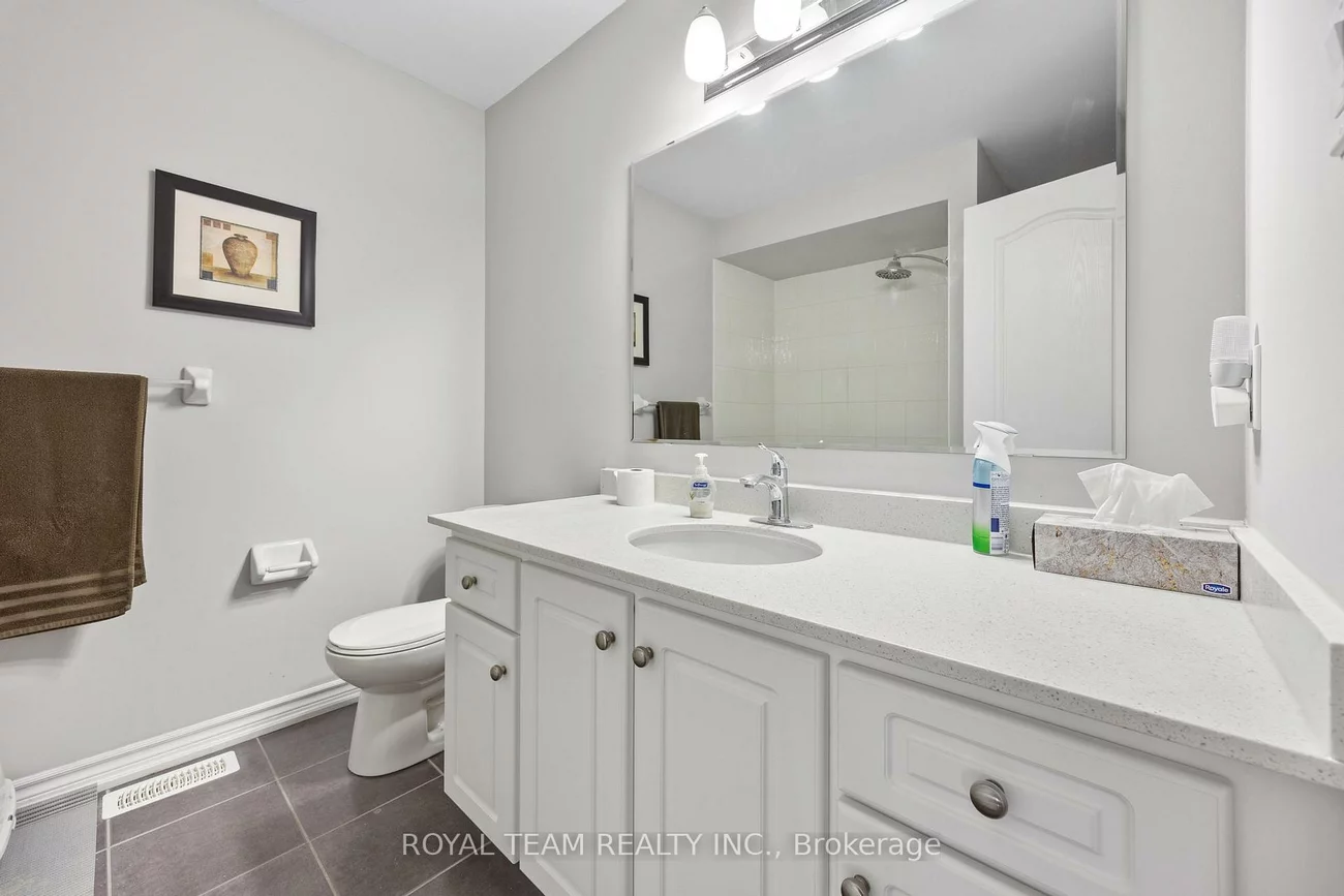 218, Richardson, Bradford, Bradford West Gwillimbury