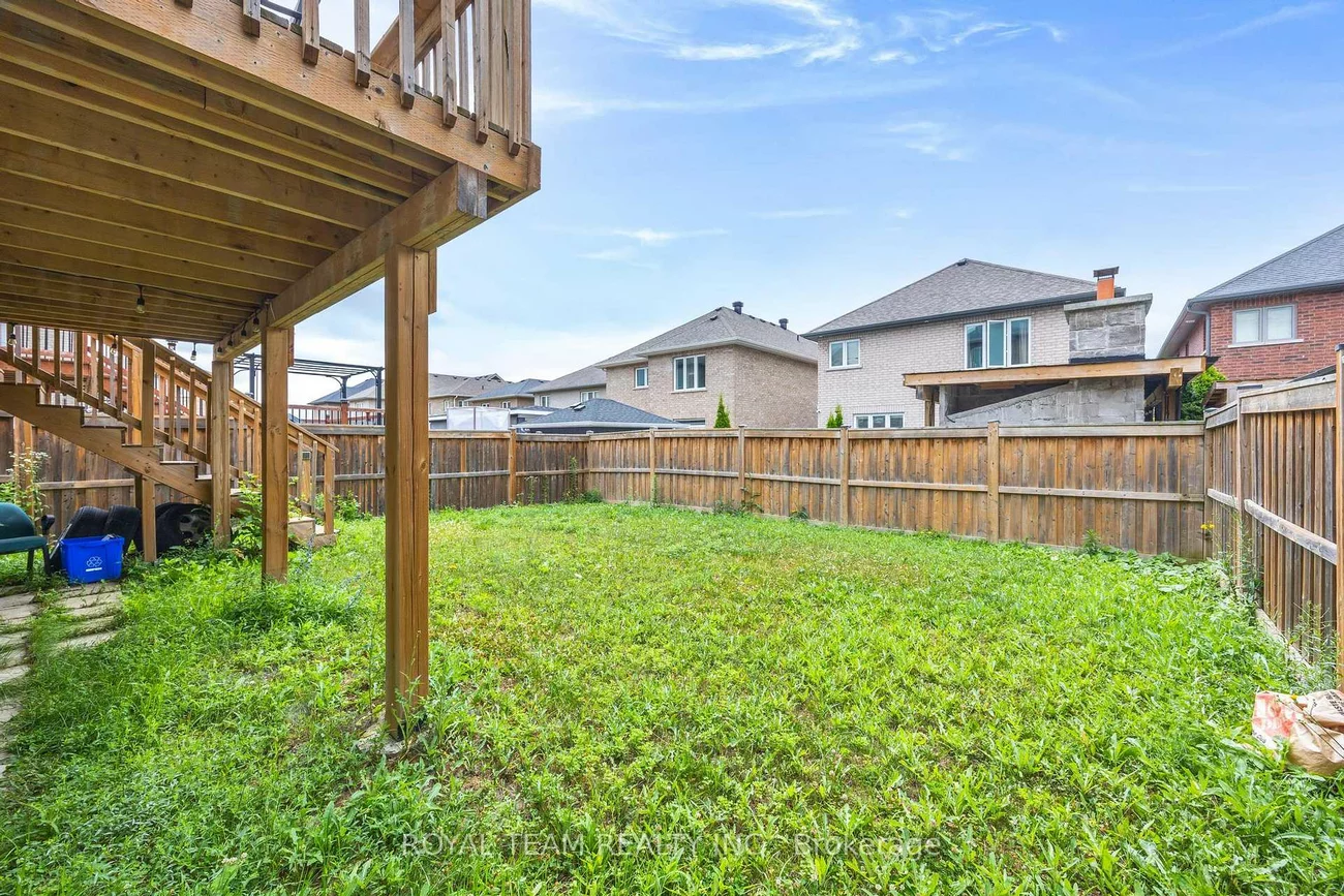 218, Richardson, Bradford, Bradford West Gwillimbury