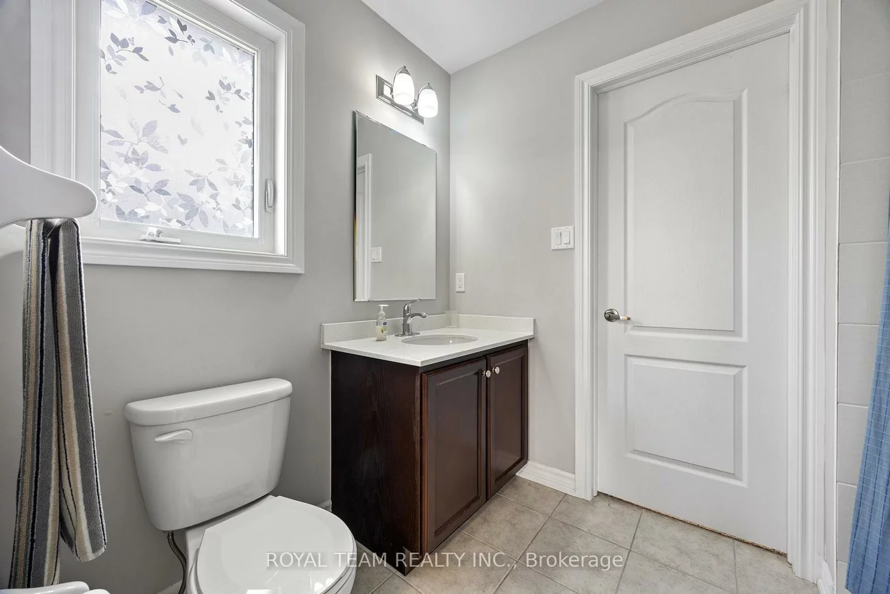 218, Richardson, Bradford, Bradford West Gwillimbury