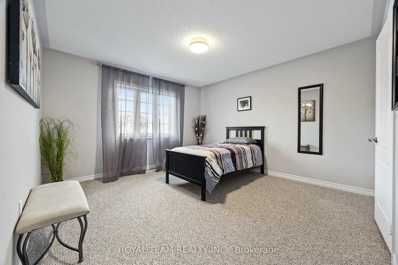 218, Richardson, Bradford, Bradford West Gwillimbury