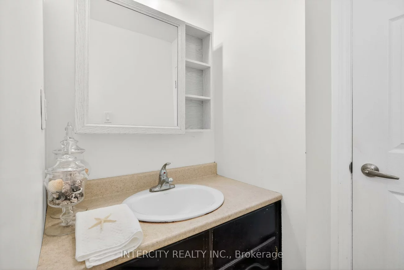 57, Valleyview, Bradford, Bradford West Gwillimbury