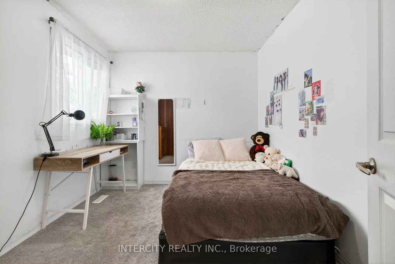 57, Valleyview, Bradford, Bradford West Gwillimbury