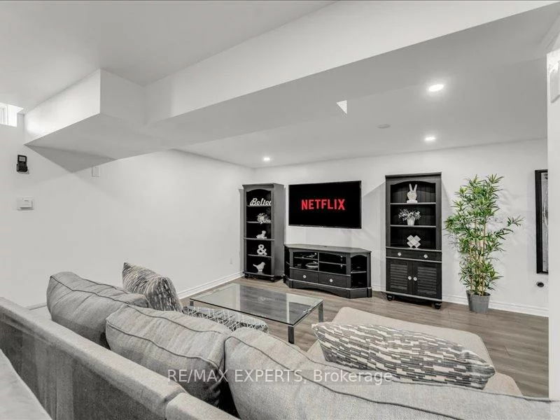 12, Vista, Bradford, Bradford West Gwillimbury